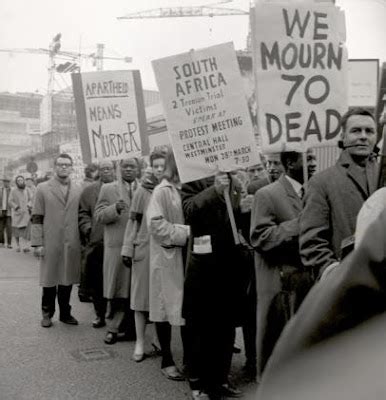  Il Massacro di Sharpeville: Un Grito contro l'Apartheid