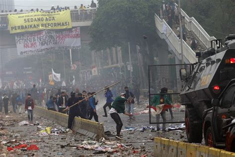 Indonesia's 2019 Jakarta Protests: Navigating Urban Discontent Amidst Political Currents